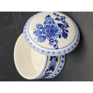 Vintage Delft Blue AG Handwork Trinket Box Hand Painted Holland Floral 2.5"